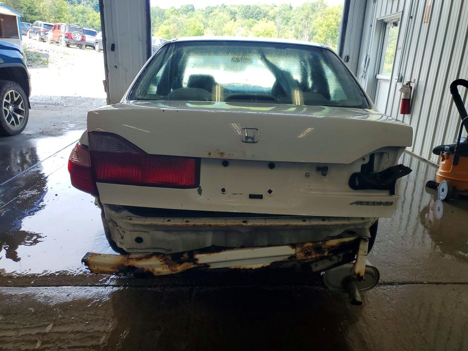 Aukcja sprzedaży 1998 Honda Accord, vin: 1HGCG5646WA263520, numer aukcji: 67110796