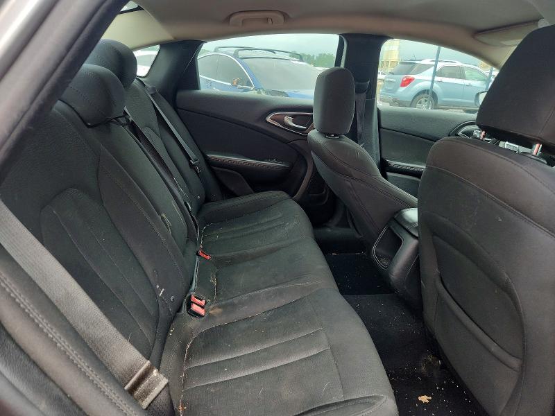 64118886 :رقم المزاد ، 1C3CCCAB4FN748773 vin ، 2015 Chrysler 200 مزاد بيع