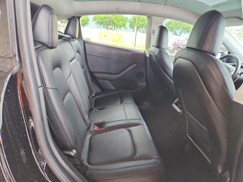 62952806 :رقم المزاد ، 5YJYGDEF3LF027895 vin ، 2020 Tesla Model Y مزاد بيع