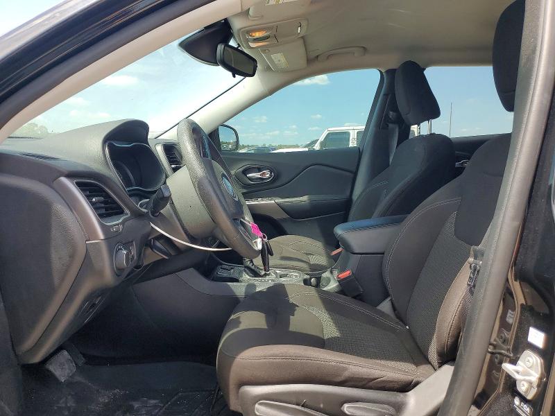 65322136 :رقم المزاد ، 1C4PJLCB7MD144606 vin ، 2021 Jeep Cherokee مزاد بيع