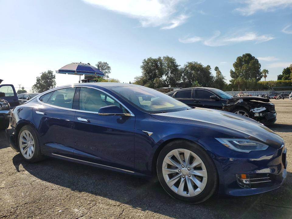 Aukcja sprzedaży 2018 Tesla Model S, vin: 5YJSA1E23JF281414, numer aukcji: 66127906
