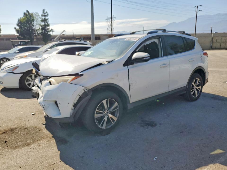 2018 Toyota Rav4 მანქანა იყიდება აუქციონზე, vin: JTMWFREV0JJ165284, აუქციონის ნომერი: 64256176