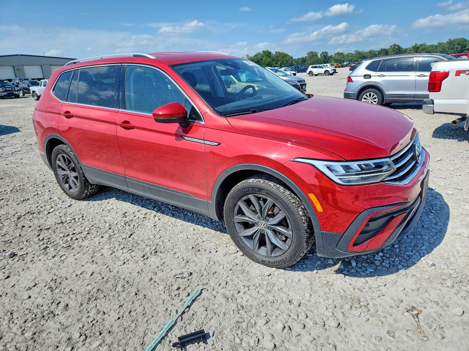 64979956 :رقم المزاد ، 3VV2B7AX2NM125269 vin ، 2022 Volkswagen Tiguan مزاد بيع