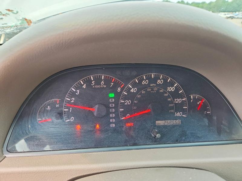 64794786 :رقم المزاد ، 4T1BE32K65U525845 vin ، 2005 Toyota Camry مزاد بيع