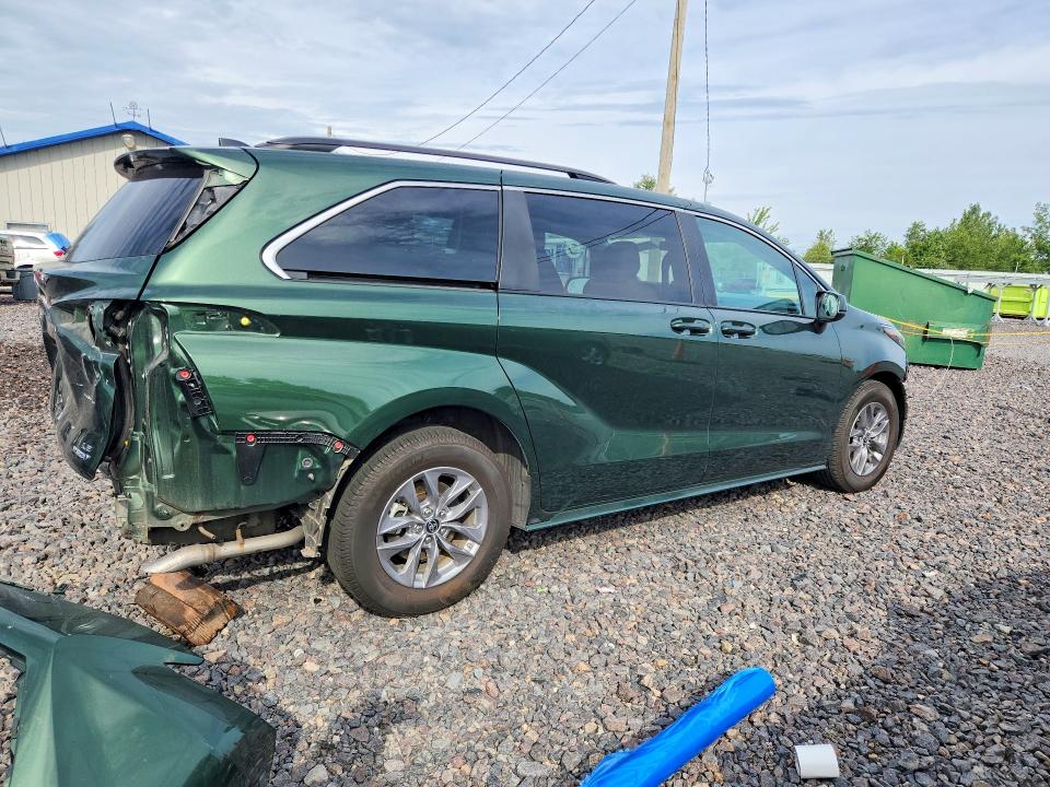 65407996 :رقم المزاد ، 5TDKRKEC0RS204255 vin ، 2024 Toyota Sienna مزاد بيع