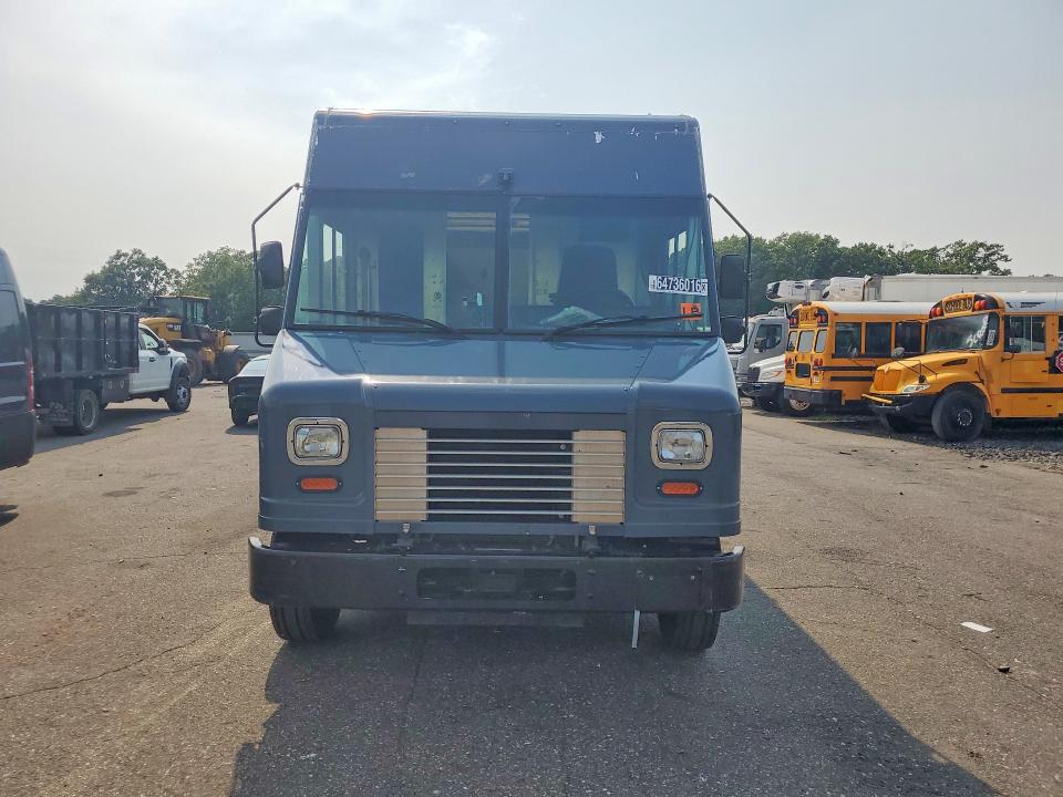 64736016 :رقم المزاد ، 1F65F5KN2M0A04845 vin ، 2021 Ford F59 مزاد بيع
