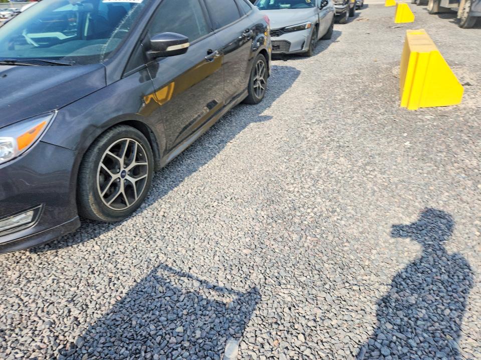 Продажа на аукционе авто 2016 Ford Focus, vin: 1FADP3F25GL379549, номер лота: 64331796