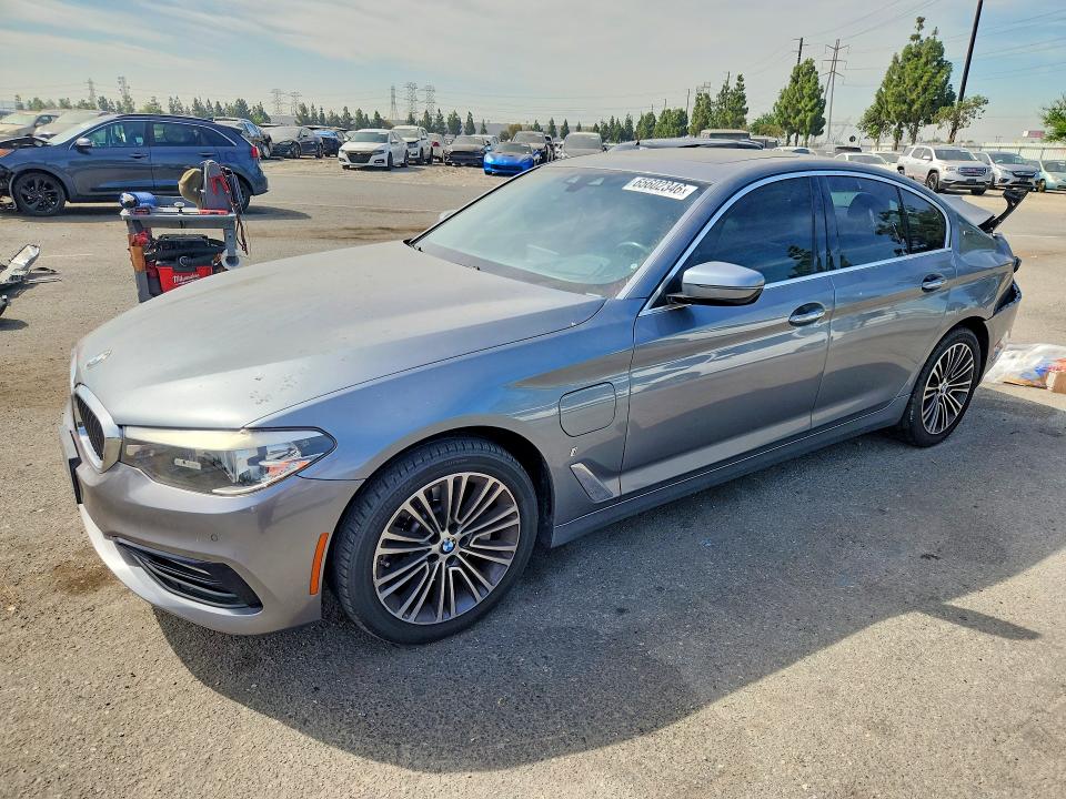 65602346 :رقم المزاد ، WBAJA9C56JB252917 vin ، 2018 Bmw 530e مزاد بيع