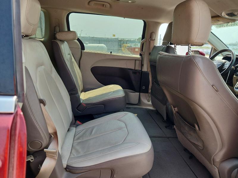 63692966 :رقم المزاد ، 2C4RC1BG1HR720245 vin ، 2017 Chrysler Pacifica مزاد بيع