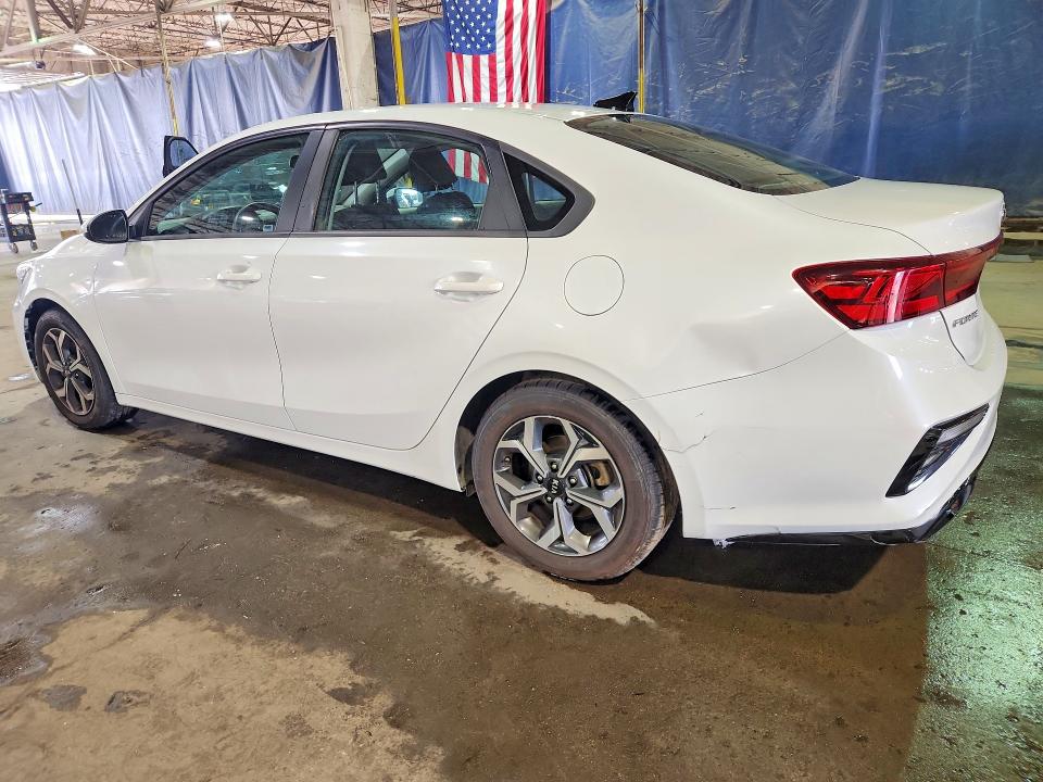 64313736 :رقم المزاد ، 3KPF24ADXME368339 vin ، 2021 Kia Forte مزاد بيع