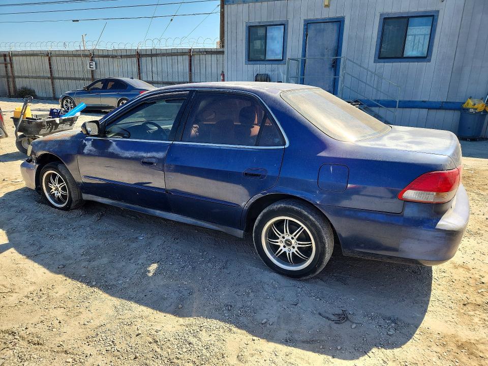 Продажа на аукционе авто 2002 Honda Accord, vin: 1HGCF866X2A107125, номер лота: 65553996