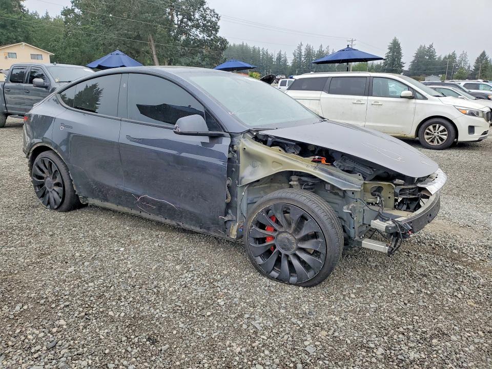2024 Tesla Model Y მანქანა იყიდება აუქციონზე, vin: 7SAYGDEF9RF107746, აუქციონის ნომერი: 65355446