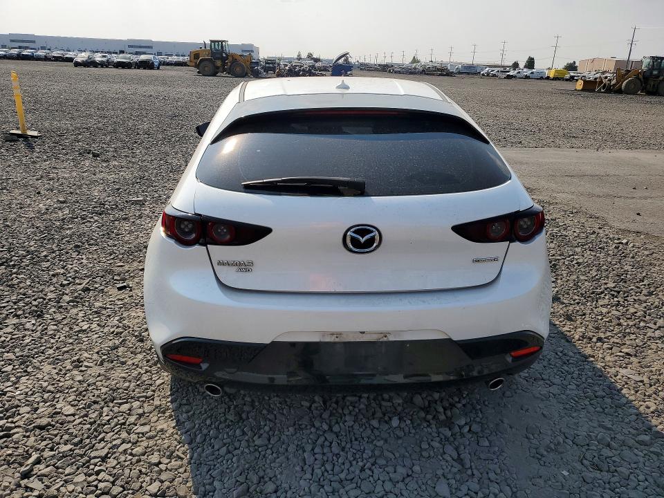 2021 Mazda 3 მანქანა იყიდება აუქციონზე, vin: JM1BPBML0M1333383, აუქციონის ნომერი: 64800426