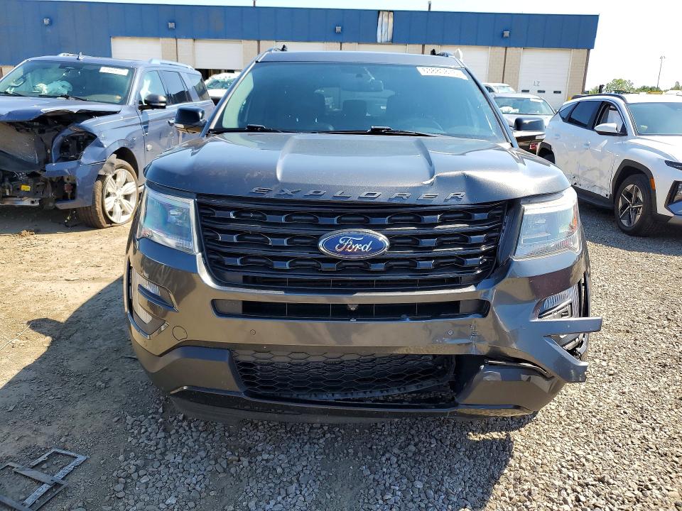 2017 Ford Explorer მანქანა იყიდება აუქციონზე, vin: 1FM5K8GT5HGC53375, აუქციონის ნომერი: 63880876