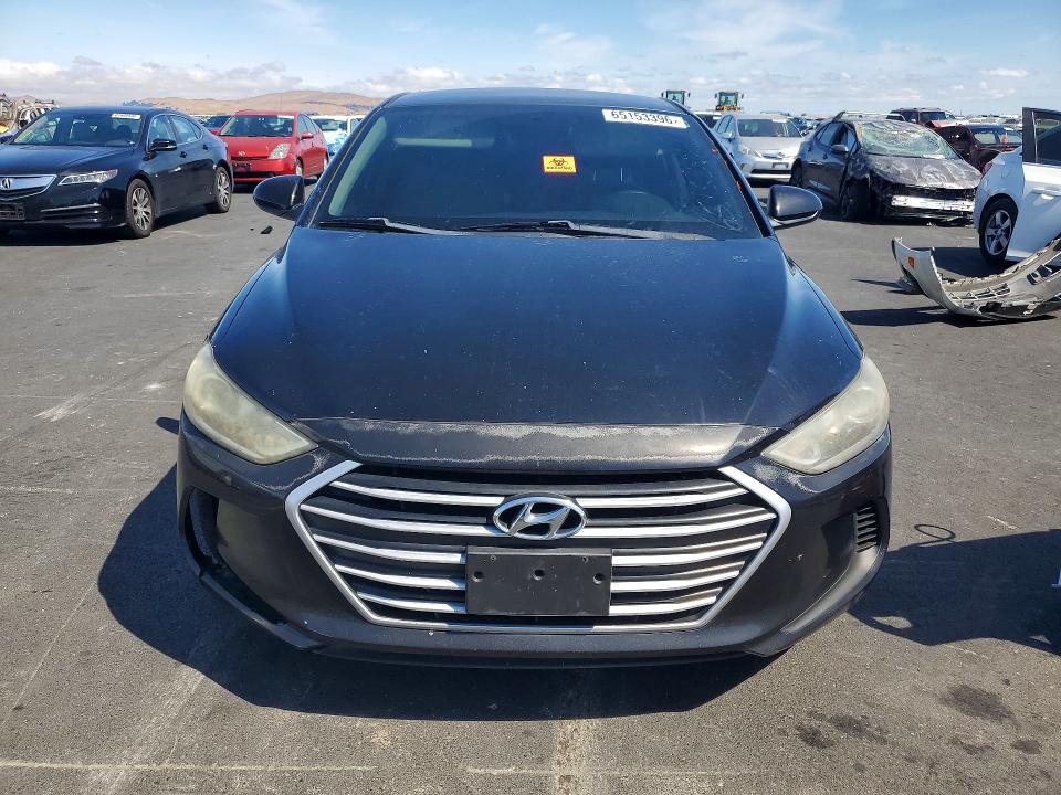 2017 Hyundai Elantra მანქანა იყიდება აუქციონზე, vin: KMHD74LF4HU173458, აუქციონის ნომერი: 65153396