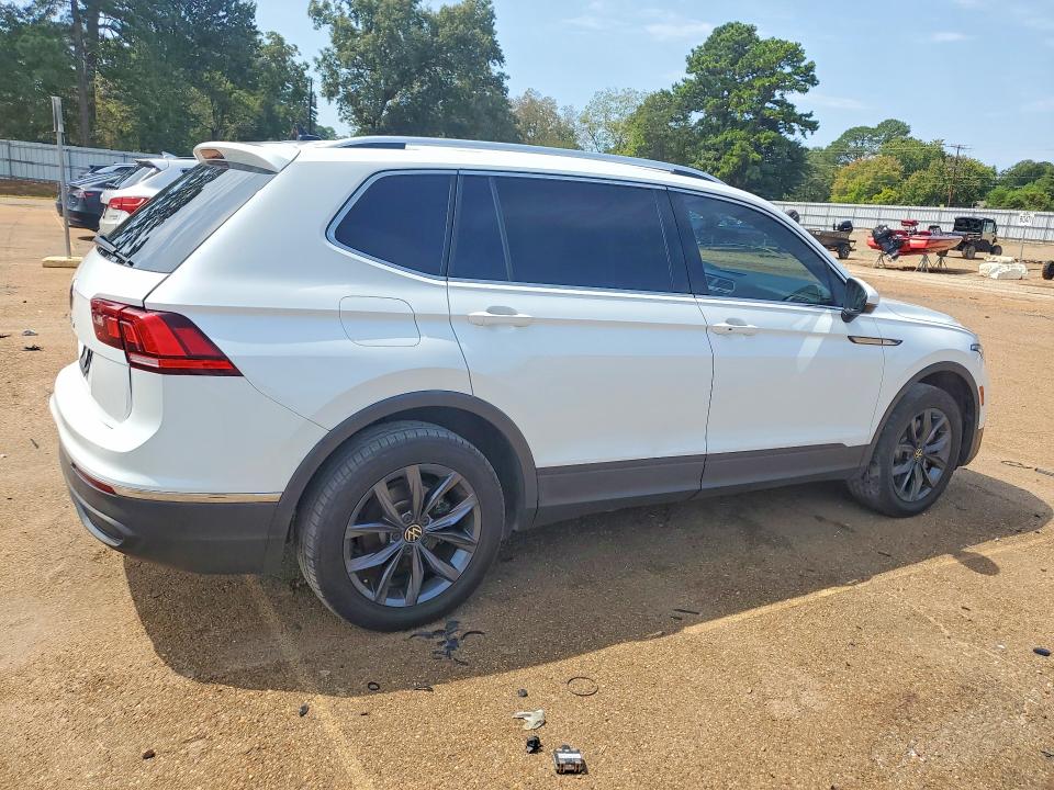 Продажа на аукционе авто 2022 Volkswagen Tiguan, vin: 3VV3B7AX5NM080445, номер лота: 66275286