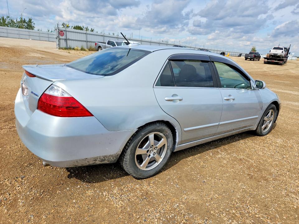 Auction sale of the 2007 Honda Accord, vin: JHMCN36417C800131, lot number: 65559946