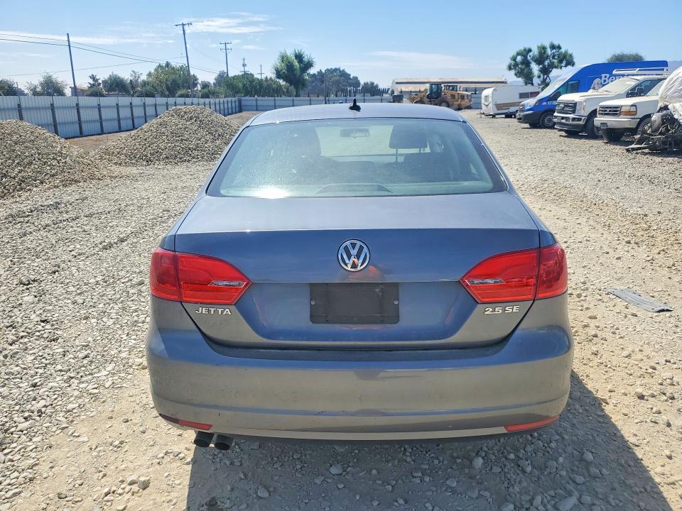 2013 Volkswagen Jetta მანქანა იყიდება აუქციონზე, vin: 3VWDP7AJXDM426999, აუქციონის ნომერი: 65409156