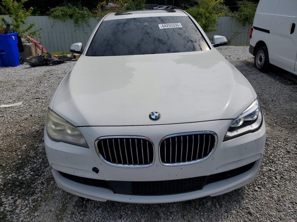 2015 Bmw 750 მანქანა იყიდება აუქციონზე, vin: WBAYA8C57FD825375, აუქციონის ნომერი: 64255336