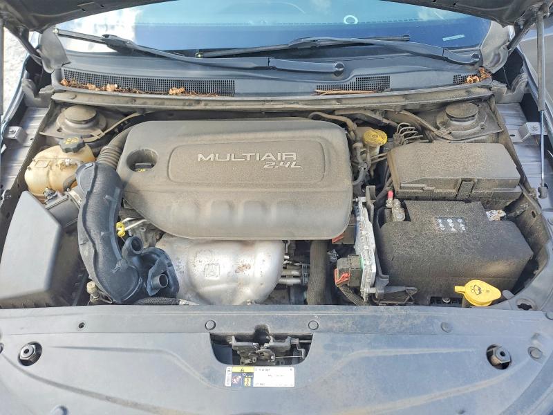 63735146 :رقم المزاد ، 1C3CCCBB2FN706309 vin ، 2015 Chrysler 200 مزاد بيع