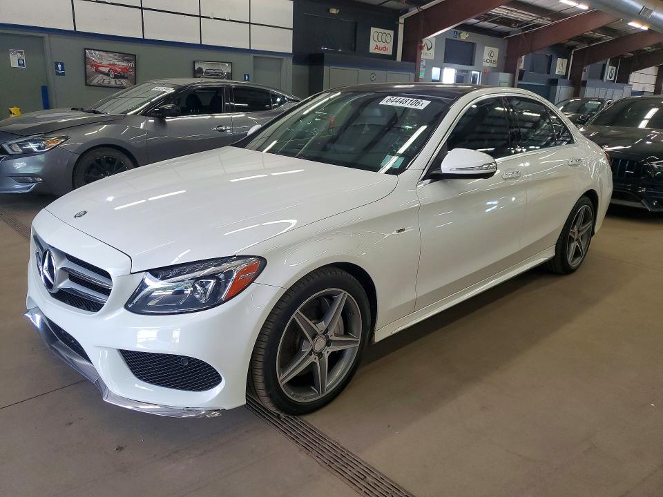 2015 Mercedes-benz C მანქანა იყიდება აუქციონზე, vin: 55SWF6GB4FU027052, აუქციონის ნომერი: 64448106