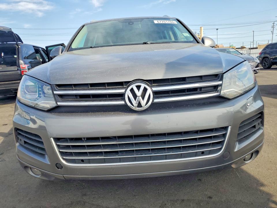 2012 Volkswagen Touareg მანქანა იყიდება აუქციონზე, vin: WVGEF9BP2CD011934, აუქციონის ნომერი: 67201786