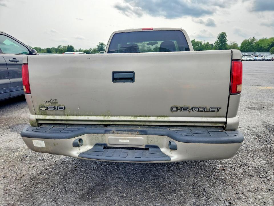 64330296 :رقم المزاد ، 1GCCS1941W8242664 vin ، 1998 Chevrolet S Truck مزاد بيع