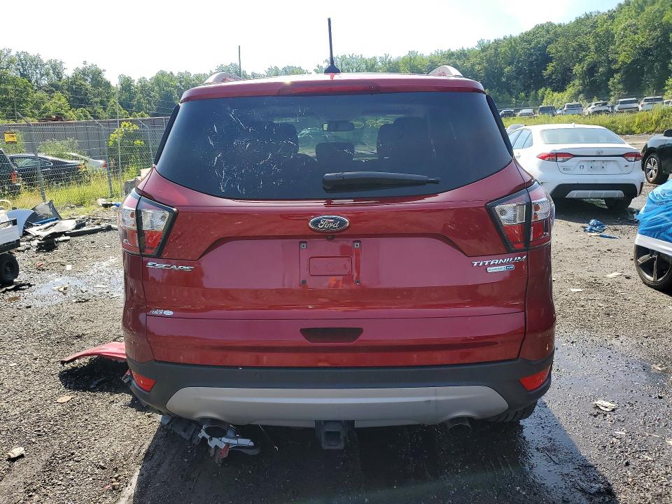 65684626 :رقم المزاد ، 1FMCU9J99JUA89060 vin ، 2018 Ford Escape مزاد بيع