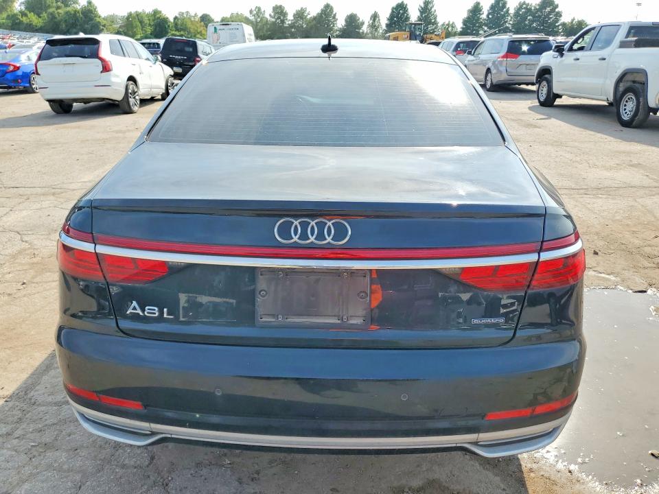 64499446 :رقم المزاد ، WAU8DAF83KN002791 vin ، 2019 Audi A8 مزاد بيع