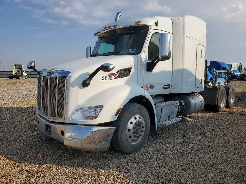 2018 Peterbilt 579 მანქანა იყიდება აუქციონზე, vin: 1XPBDP9X8JD473711, აუქციონის ნომერი: 63661886