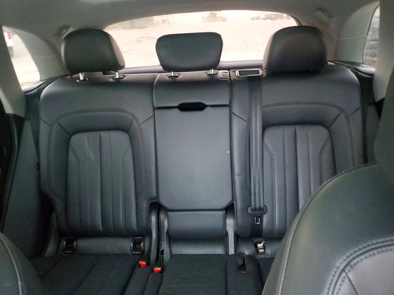 63718896 :رقم المزاد ، WA1BNAFY2J2118760 vin ، 2018 Audi Q5 مزاد بيع