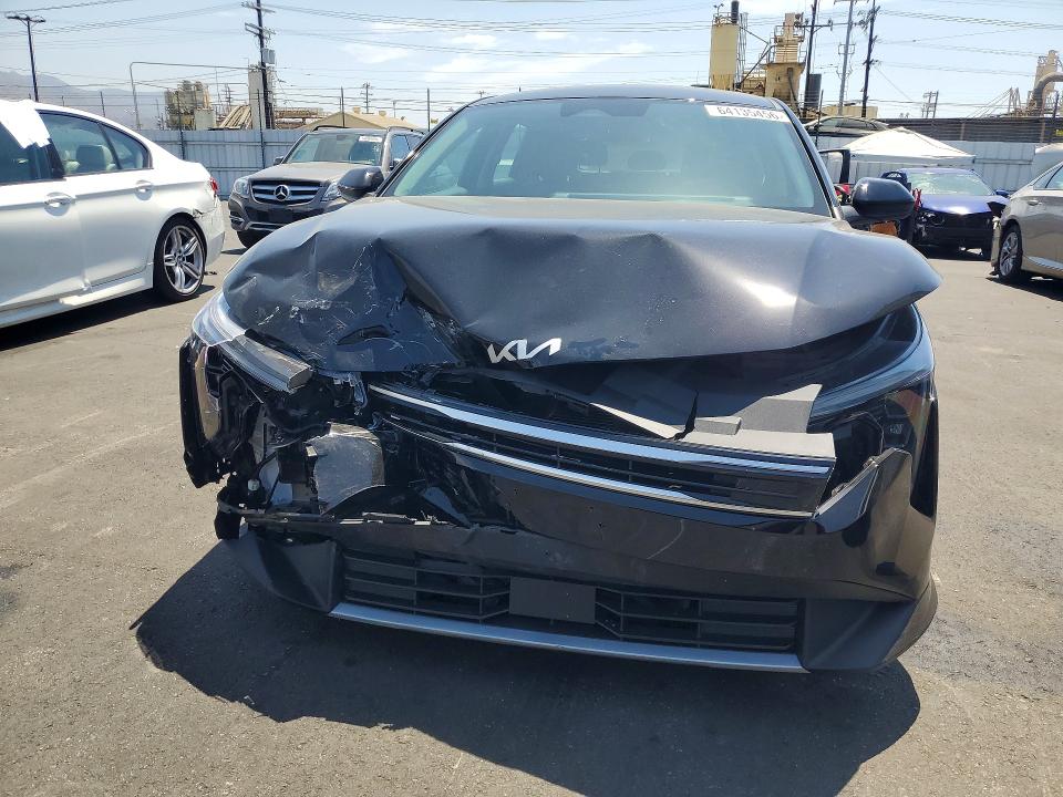 2026 Kia K4 მანქანა იყიდება აუქციონზე, vin: 3KPFX5DE1TE337054, აუქციონის ნომერი: 64135456