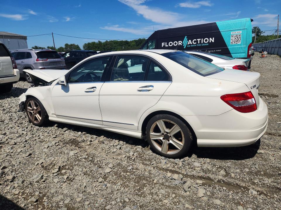 2011 Mercedes-benz C მანქანა იყიდება აუქციონზე, vin: WDDGF8BB1BR155476, აუქციონის ნომერი: 63646536