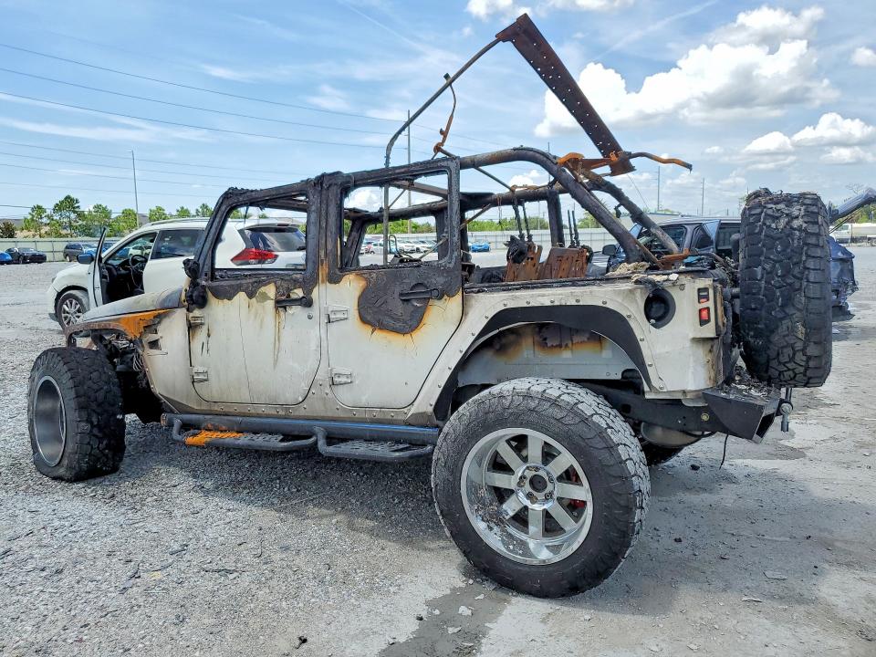 64583636 :رقم المزاد ، 1C4BJWDG3FL745770 vin ، 2015 Jeep Wrangler Unlimited مزاد بيع