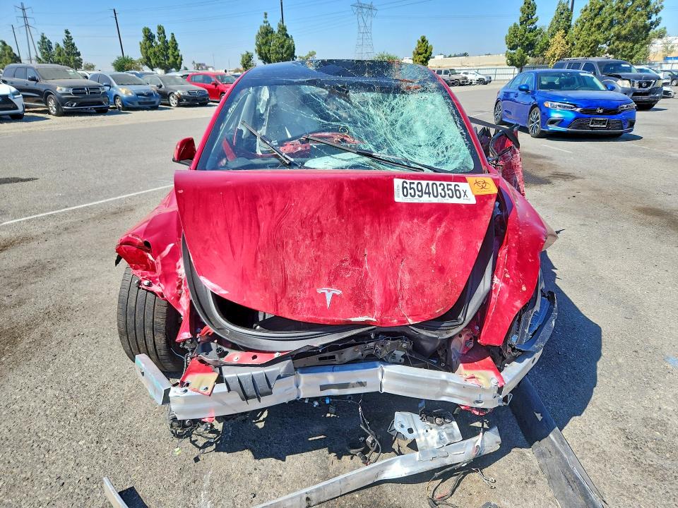 65940356 :رقم المزاد ، 5YJ3E1EAXNF361010 vin ، 2022 Tesla Model 3 مزاد بيع
