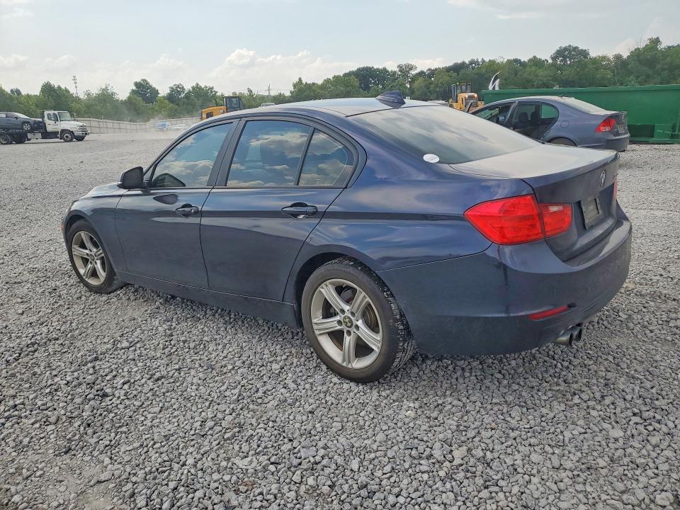 2013 Bmw 328 მანქანა იყიდება აუქციონზე, vin: WBA3A5C53DF355677, აუქციონის ნომერი: 64270236