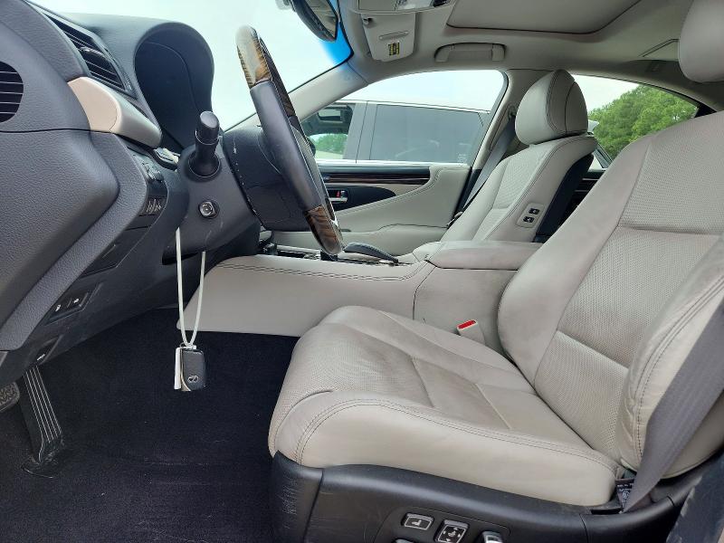 2015 Lexus Ls მანქანა იყიდება აუქციონზე, vin: JTHCL5EF9F5025343, აუქციონის ნომერი: 64191276