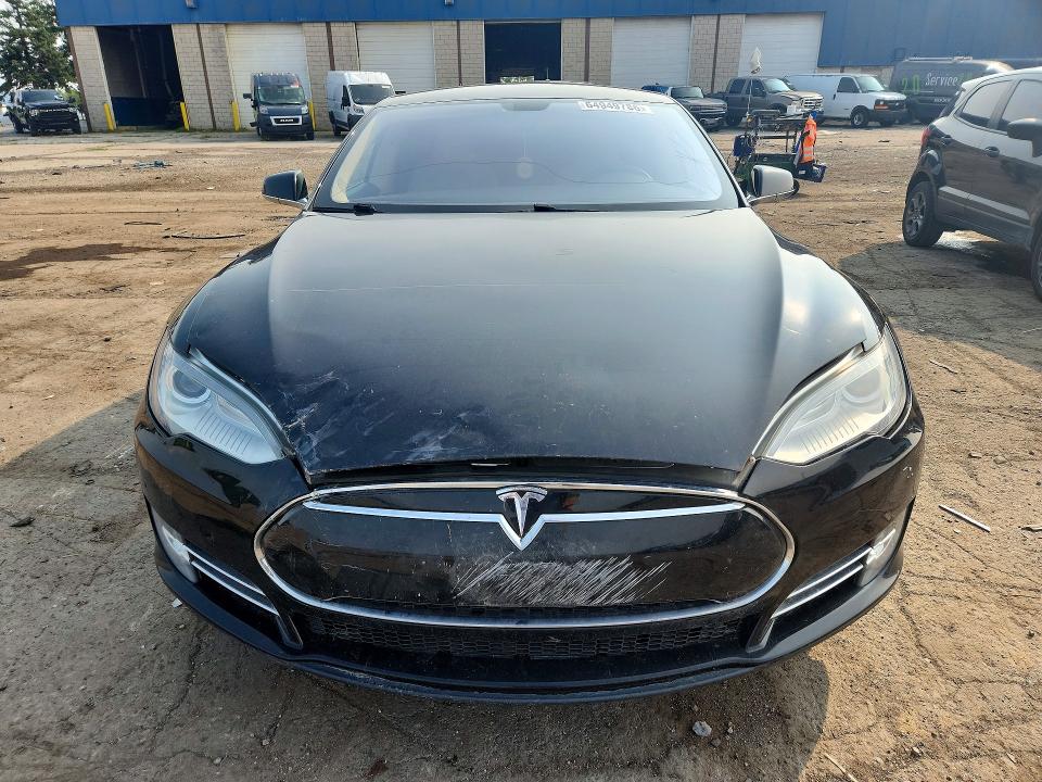 Продаж на аукціоні авто 2013 Tesla Model S, vin: 5YJSA1DN0DFP07916, номер лоту: 64949786