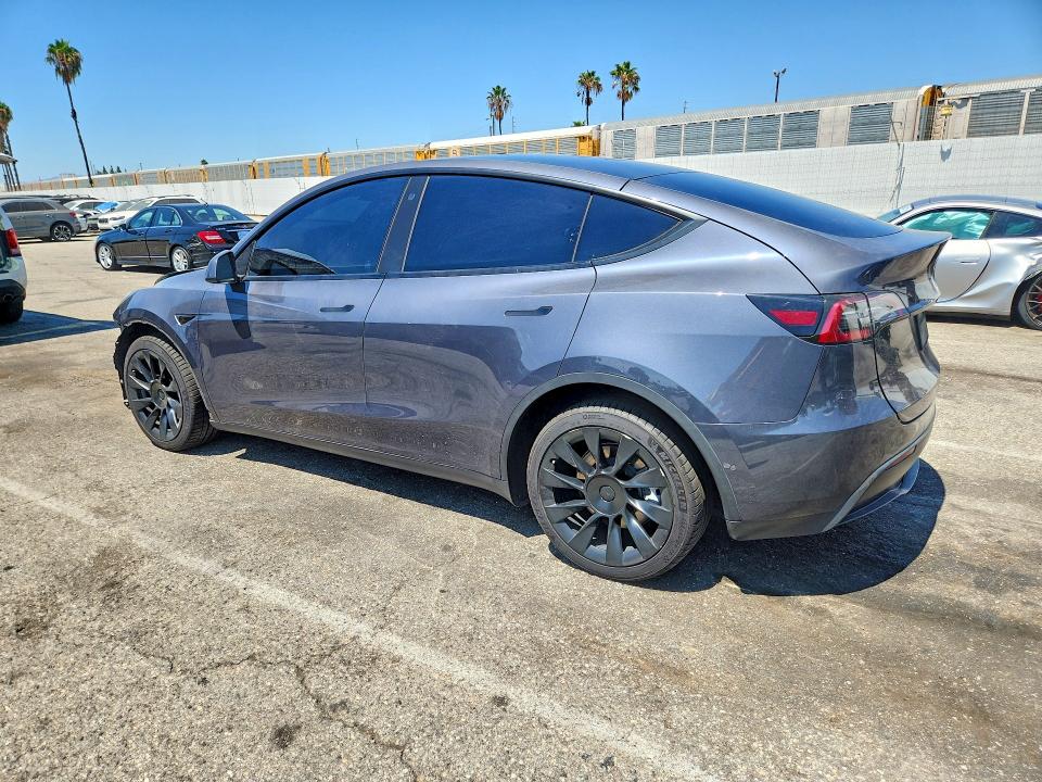 Продаж на аукціоні авто 2022 Tesla Model Y, vin: 7SAYGDEE1NF513828, номер лоту: 66121516