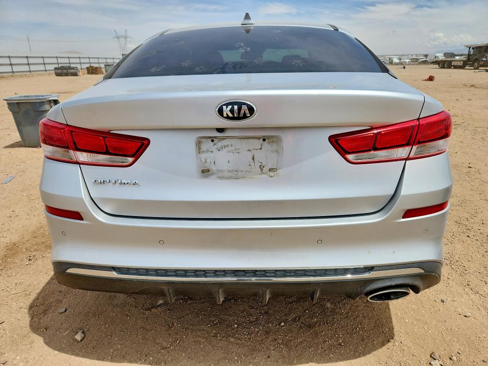 2019 Kia Optima მანქანა იყიდება აუქციონზე, vin: 5XXGT4L36KG354903, აუქციონის ნომერი: 64800056