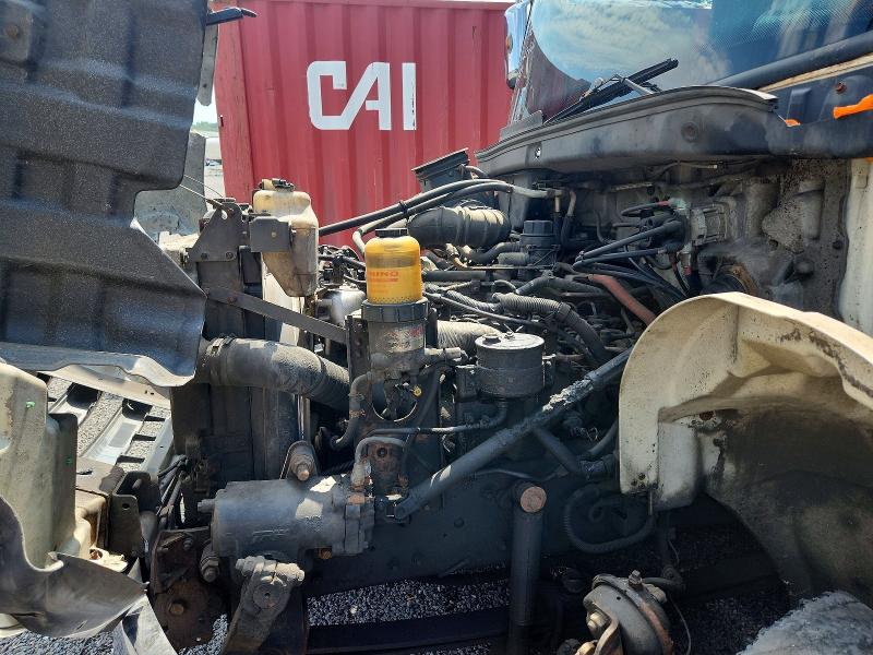 64236386 :رقم المزاد ، 5PVNJ8JN1B4S50516 vin ، 2011 Hino 258/268 مزاد بيع