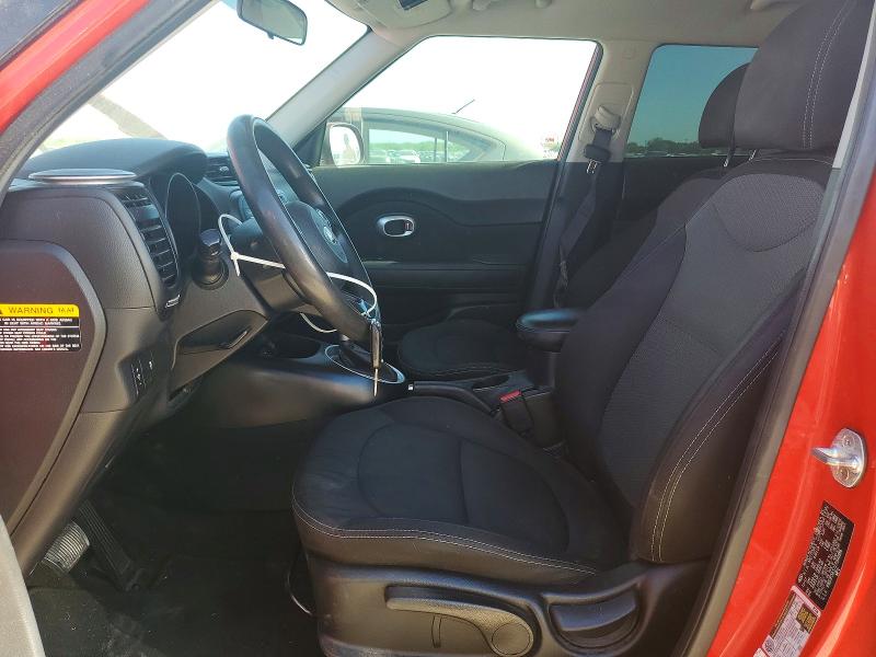 2018 Kia Soul მანქანა იყიდება აუქციონზე, vin: KNDJP3A57J7600986, აუქციონის ნომერი: 65675396