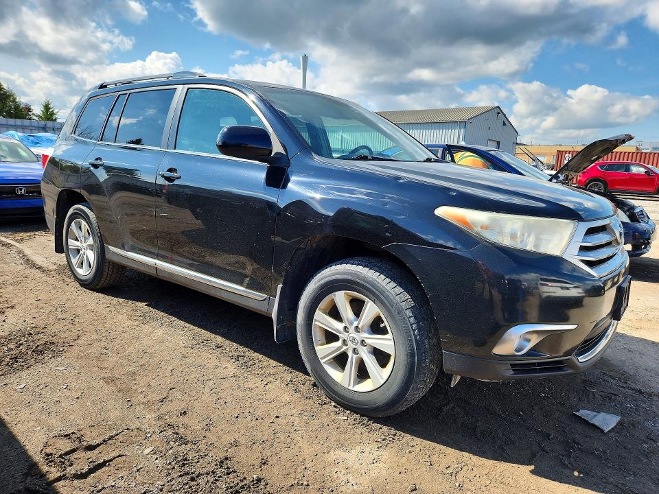 66194836 :رقم المزاد ، 5TDBK3EH3DS202126 vin ، 2013 Toyota Highlander مزاد بيع