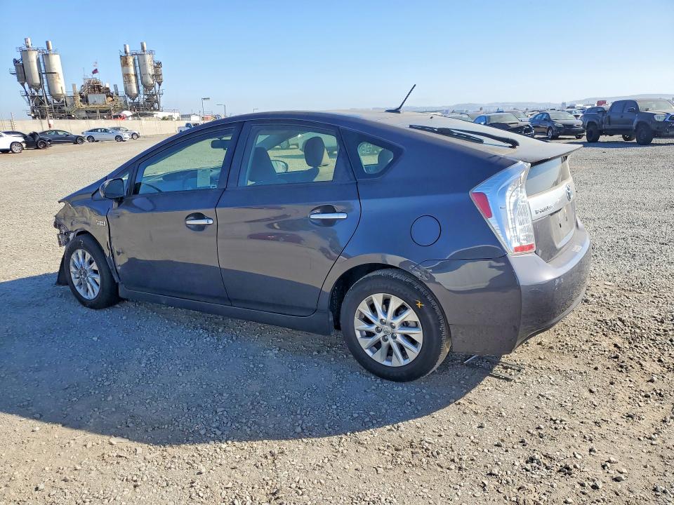 2014 Toyota Prius Plug-in Hybrid მანქანა იყიდება აუქციონზე, vin: JTDKN3DP4E3056807, აუქციონის ნომერი: 67319106