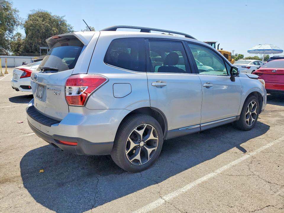 63774096 :رقم المزاد ، JF2SJGUC8FH435198 vin ، 2015 Subaru Forester مزاد بيع