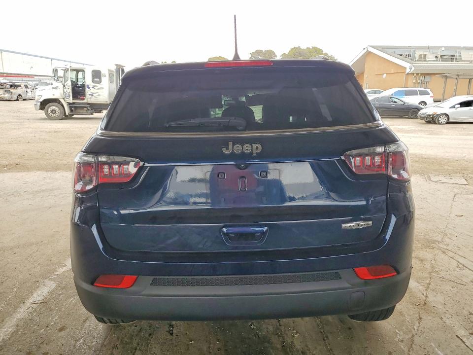 Продаж на аукціоні авто 2018 Jeep Compass, vin: 3C4NJCBBXJT286253, номер лоту: 66298526
