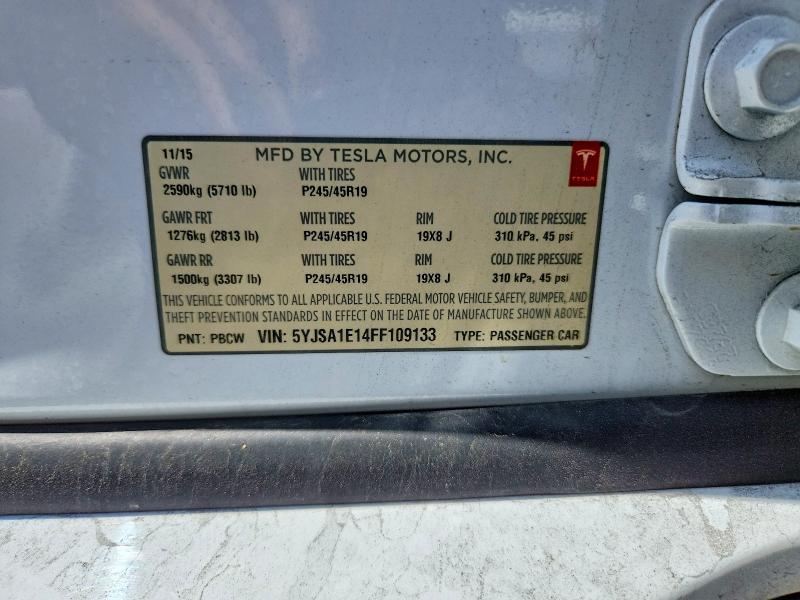 63801626 :رقم المزاد ، 5YJSA1E14FF109133 vin ، 2015 Tesla Model S مزاد بيع