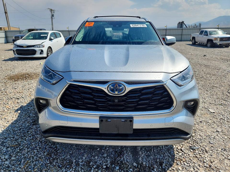 Продажа на аукционе авто 2020 Toyota Highlander, vin: 5TDEBRCH4LS005421, номер лота: 63047716