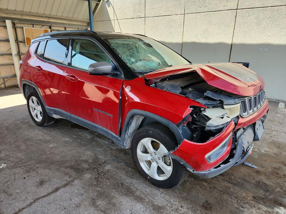 64242526 :رقم المزاد ، 3C4NJDDB7KT752953 vin ، 2019 Jeep Compass مزاد بيع