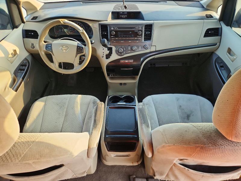 63590476 :رقم المزاد ، 5TDKK3DC1BS023263 vin ، 2011 Toyota Sienna مزاد بيع